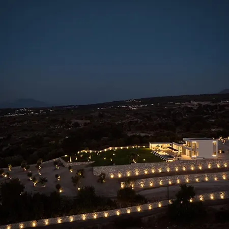 Gavras Exclusive Villas, With Infinity Pools, Whirlpools & Seaviews, By Thinkvilla Вилла