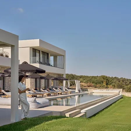 Gavras Exclusive Villas, With Infinity Pools, Whirlpools & Seaviews, By Thinkvilla Вилла
